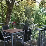 Casa de hóspedes Dreibrunnen Gastehaus Im Luisenpark