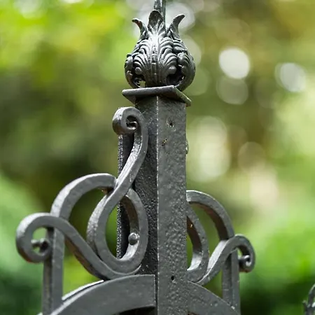 Dreibrunnen Gastehaus Im Luisenpark 3*