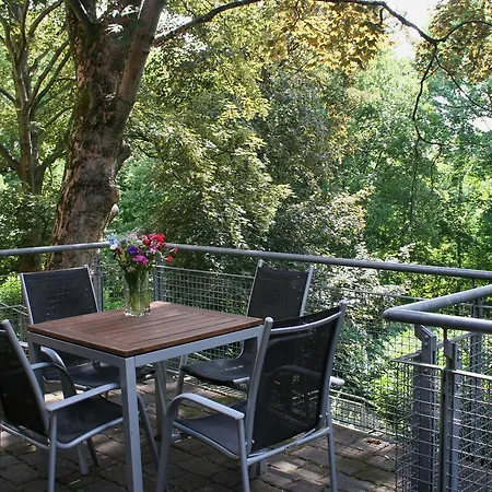 بيت ضيافة Dreibrunnen Gastehaus Im Luisenpark