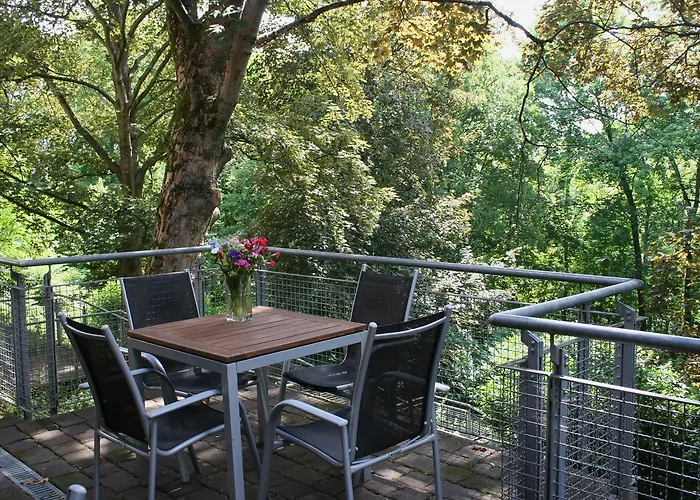 Konukevi Dreibrunnen Gastehaus Im Luisenpark